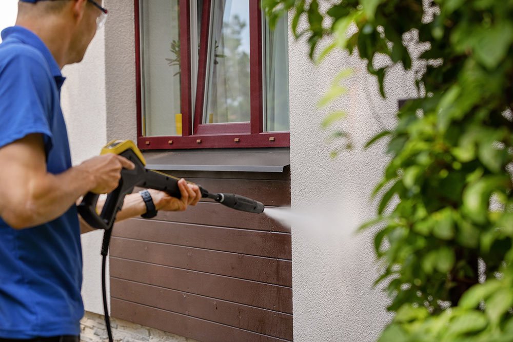 How Weather and Climate Affect Pressure Washing in Katy, Texas